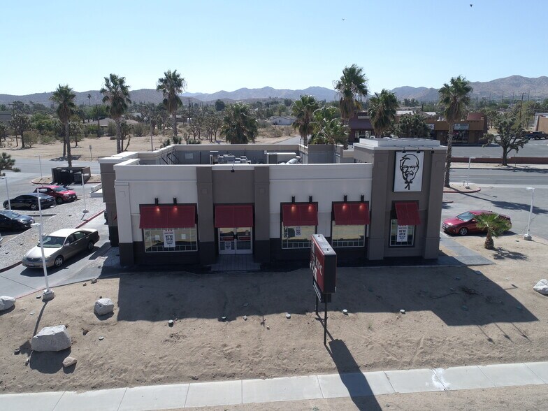 56945 29 Palms Hwy, Yucca Valley, CA for sale - Primary Photo - Image 1 of 1