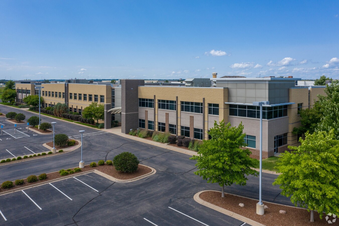 4601 Dean Lakes Blvd, Shakopee, MN 55379