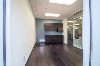 95 Canal Landing Blvd, Rochester, NY for lease Interior Photo- Image 2 of 34