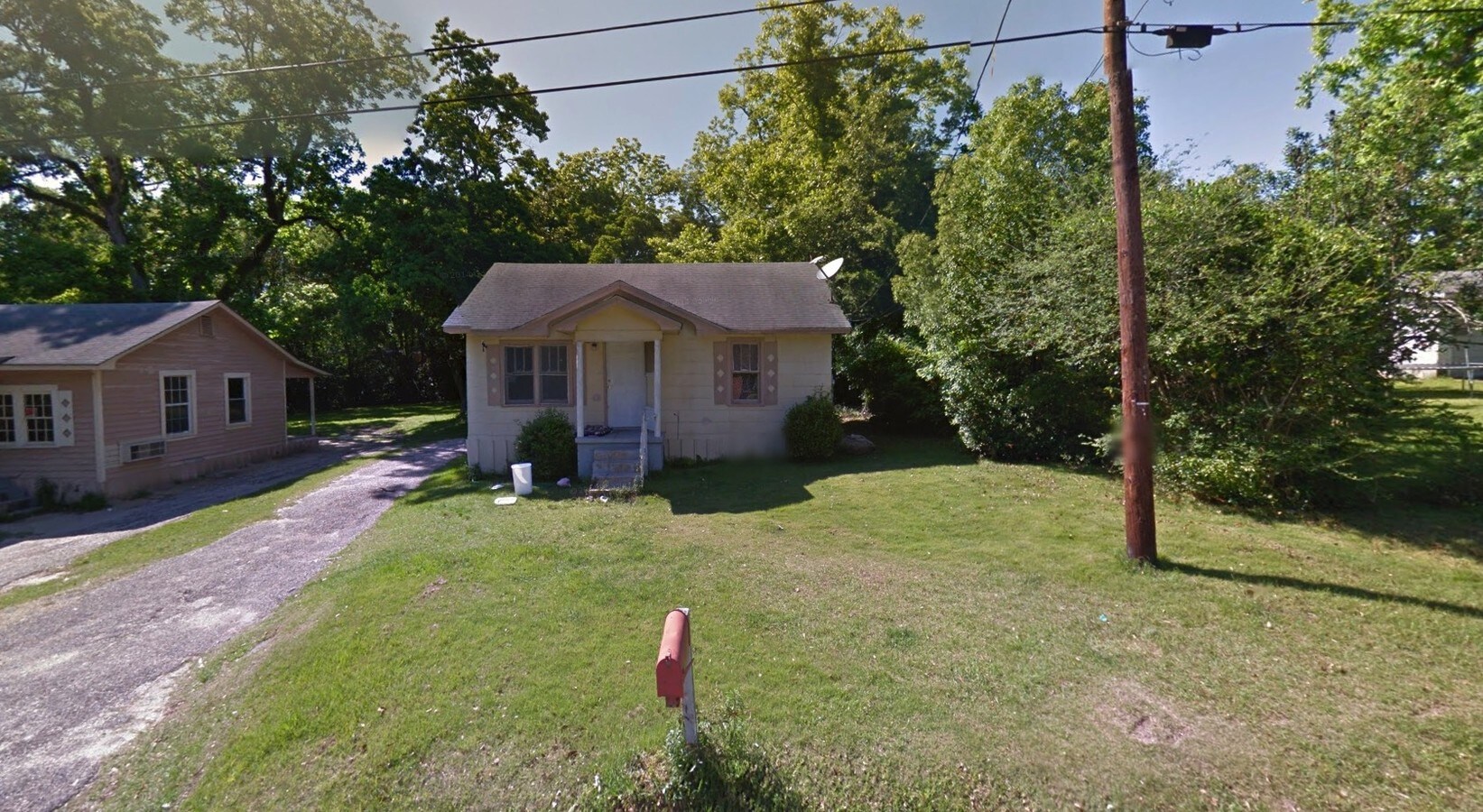 3941 Moffett Rd, Mobile, AL 36618