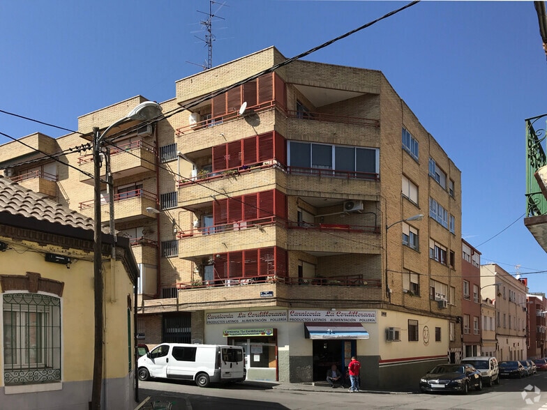 Calle de la Hierbabuena, 21, Madrid, Madrid for lease - Building Photo - Image 1 of 3