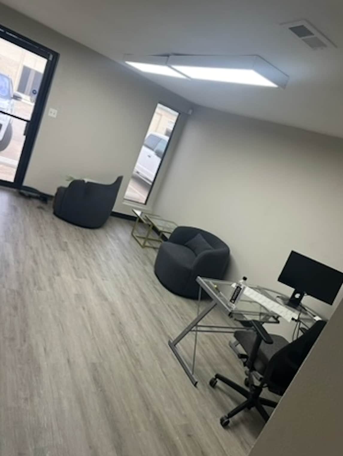 5214 Burleson Rd, Austin, TX for lease Interior Photo- Image 1 of 5