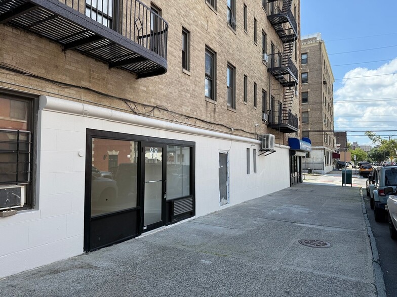 2801 John F Kennedy Blvd, Jersey City, NJ for lease - Building Photo - Image 2 of 4