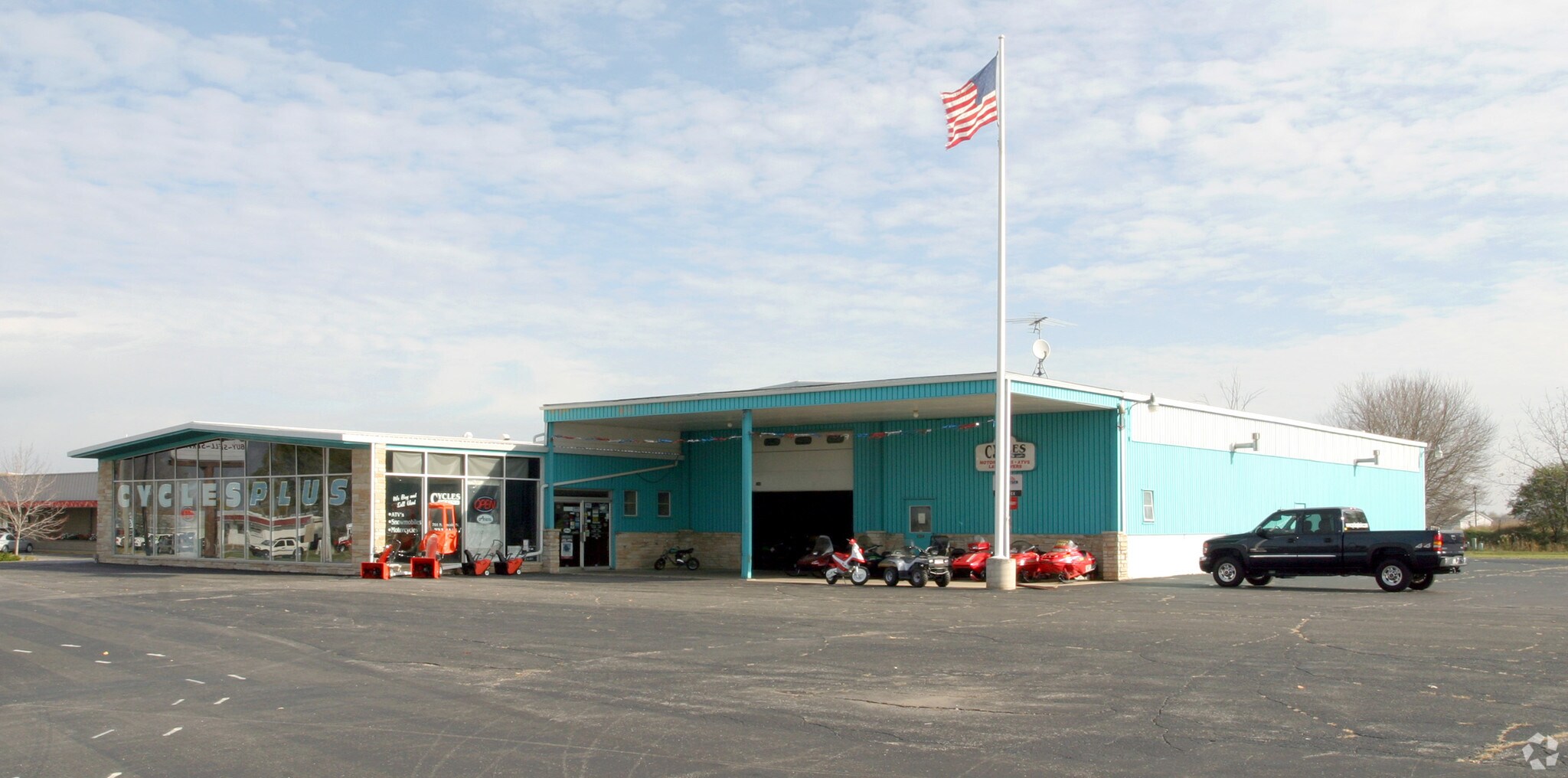 701 N Lincoln St, Elkhorn, WI for sale Primary Photo- Image 1 of 1