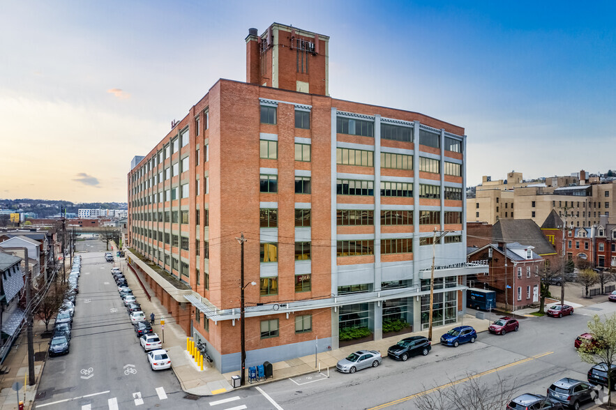 2100 Wharton St, Pittsburgh, PA for lease - Building Photo - Image 2 of 6