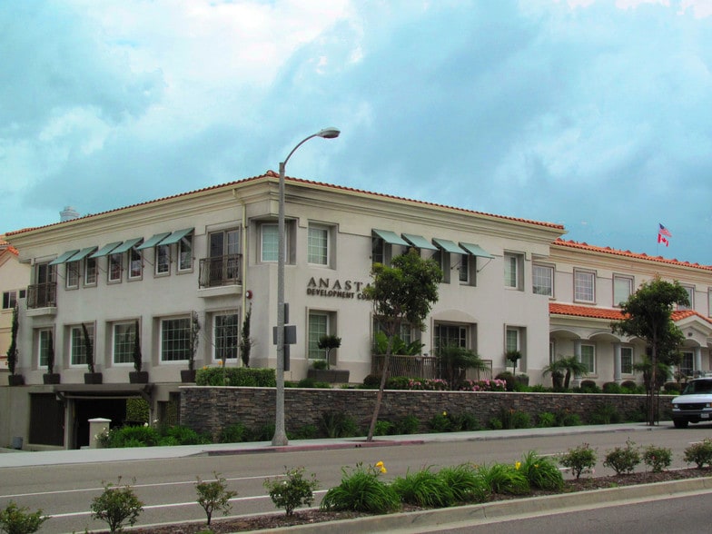 511 Torrance Blvd, Redondo Beach, CA for lease - Primary Photo - Image 1 of 16