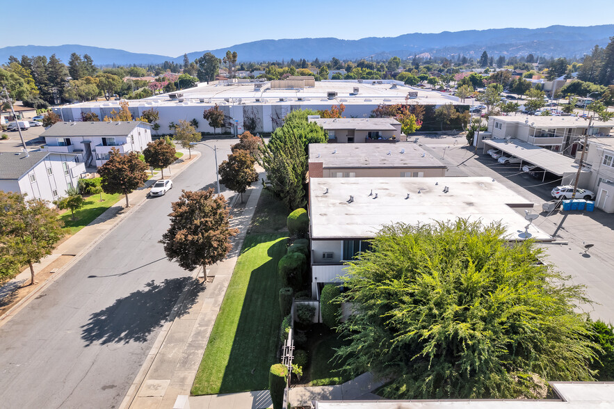 10193-10195 Park Cir W, Cupertino, CA for sale - Building Photo - Image 3 of 14