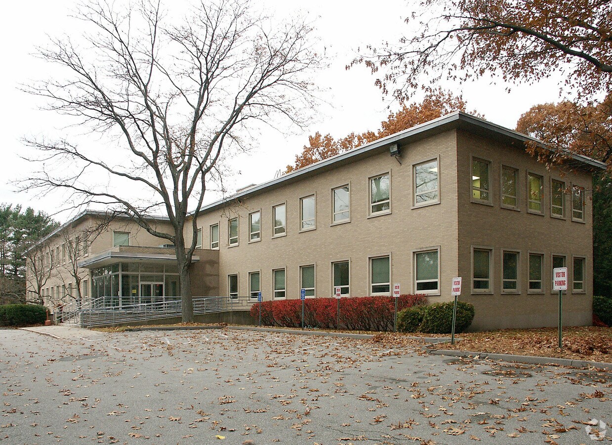 141 Mansion Dr, Walpole, MA 02032 Office for Sale