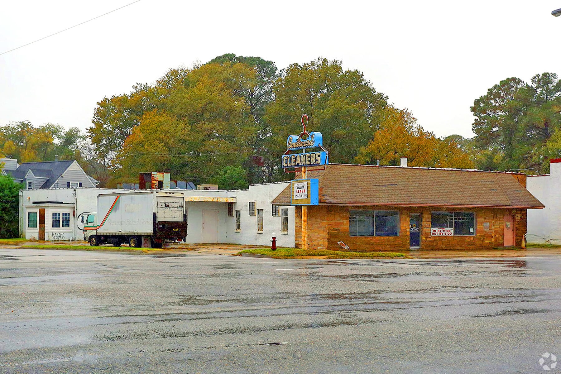 9901 Warwick Blvd, Newport News, VA for sale Primary Photo- Image 1 of 1