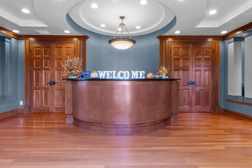 9904 N By Northeast Blvd, Fishers, IN for sale - Interior Photo - Image 3 of 27