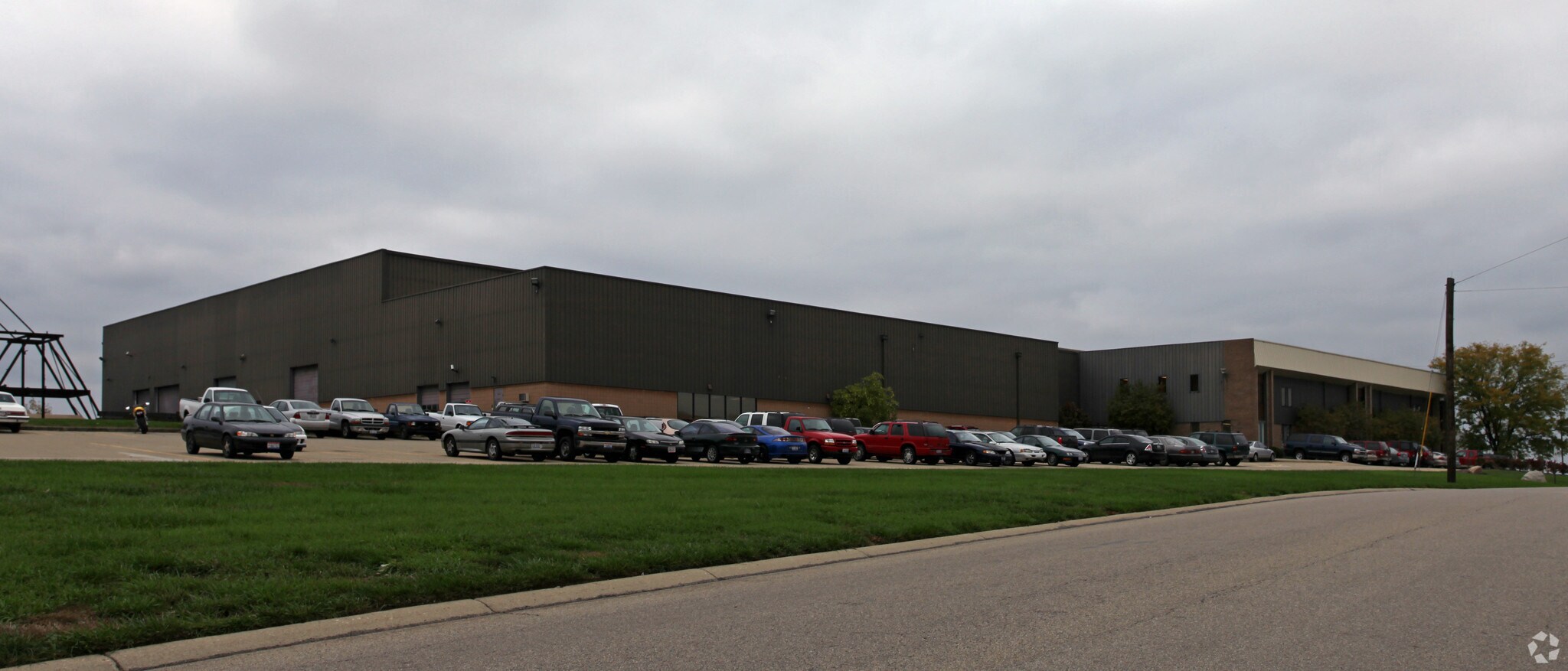 9759 Inter Ocean Dr, West Chester, OH for sale Primary Photo- Image 1 of 1