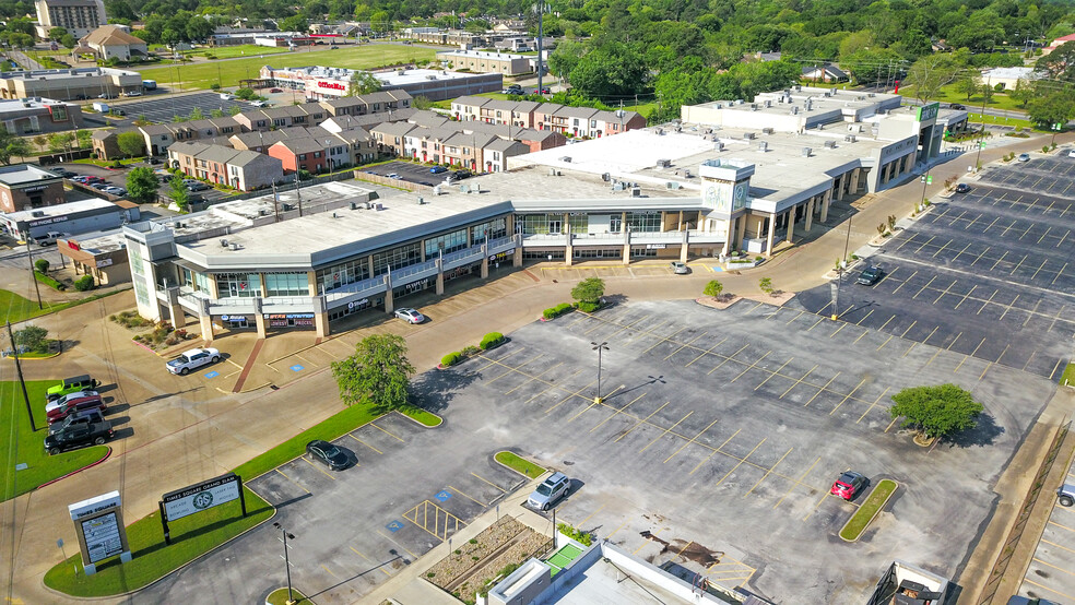 5201 S Broadway Ave, Tyler, TX for lease - Building Photo - Image 3 of 5