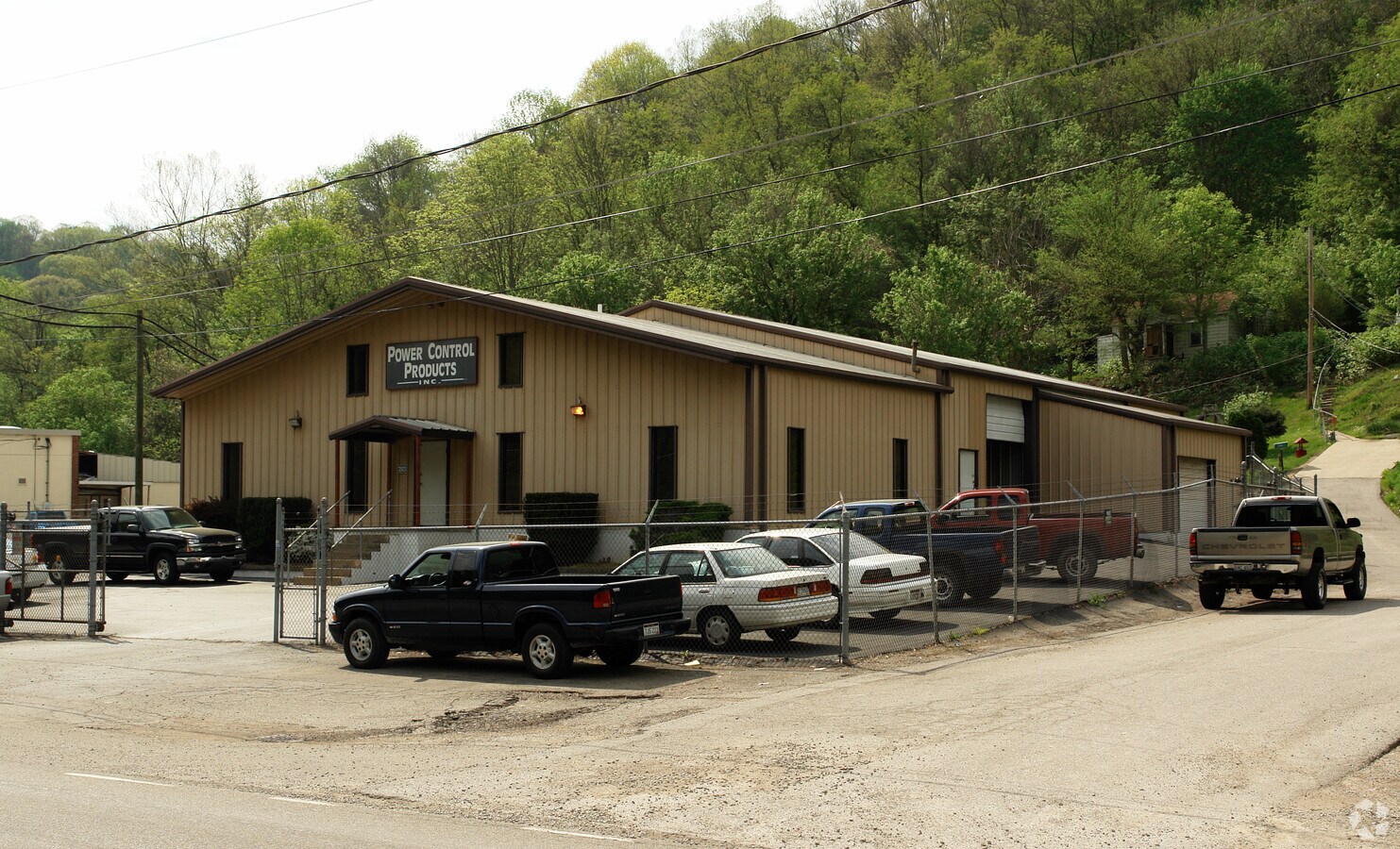 2503 Sissonville Dr, Charleston, WV 25312