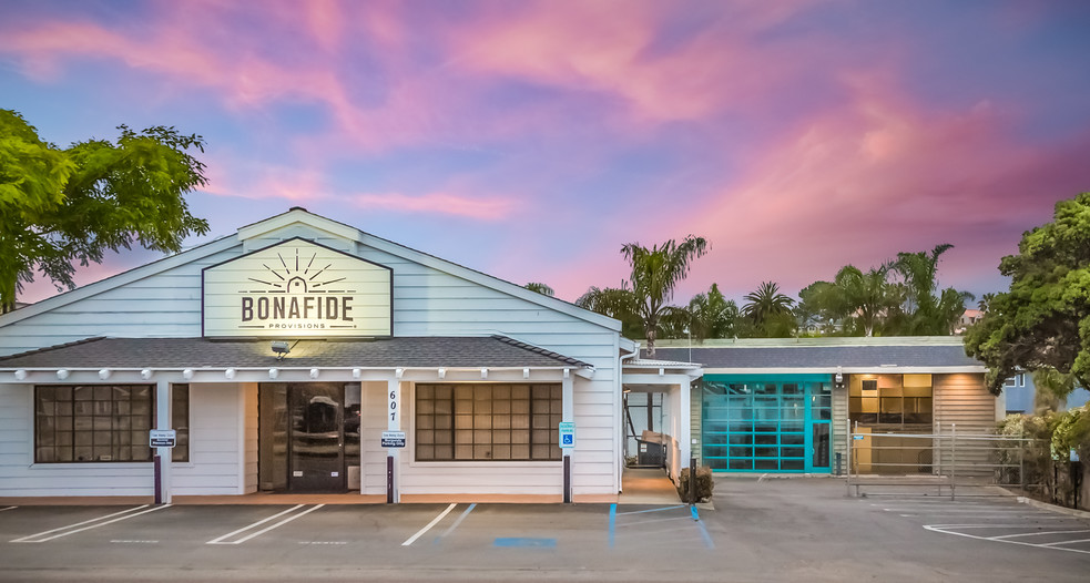 607 N Vulcan Ave, Encinitas, CA for lease - Building Photo - Image 1 of 3