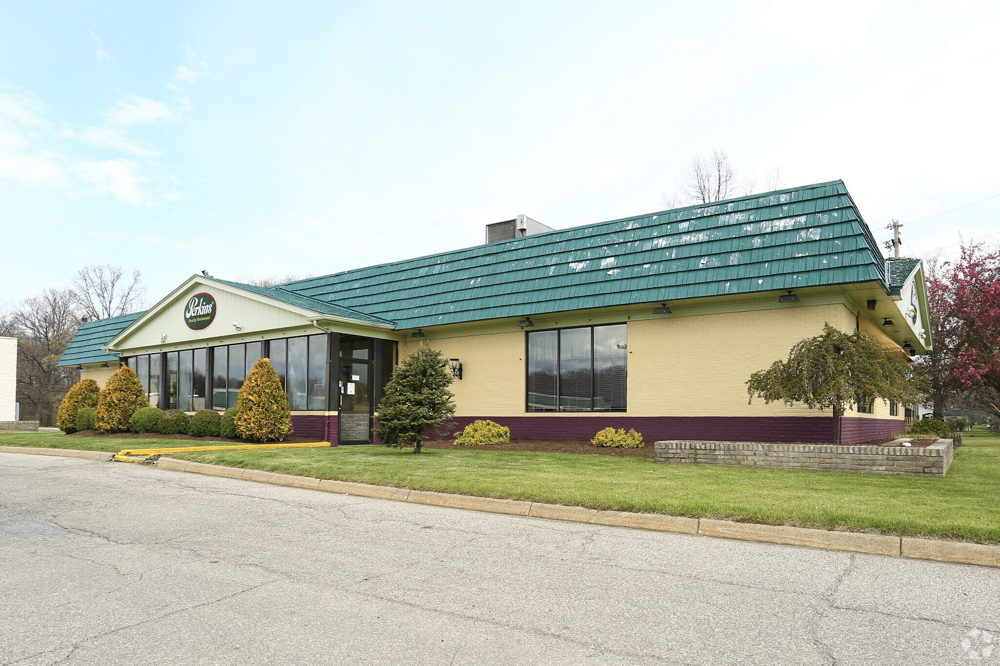 348 W Main Rd, Conneaut, OH for sale Primary Photo- Image 1 of 1