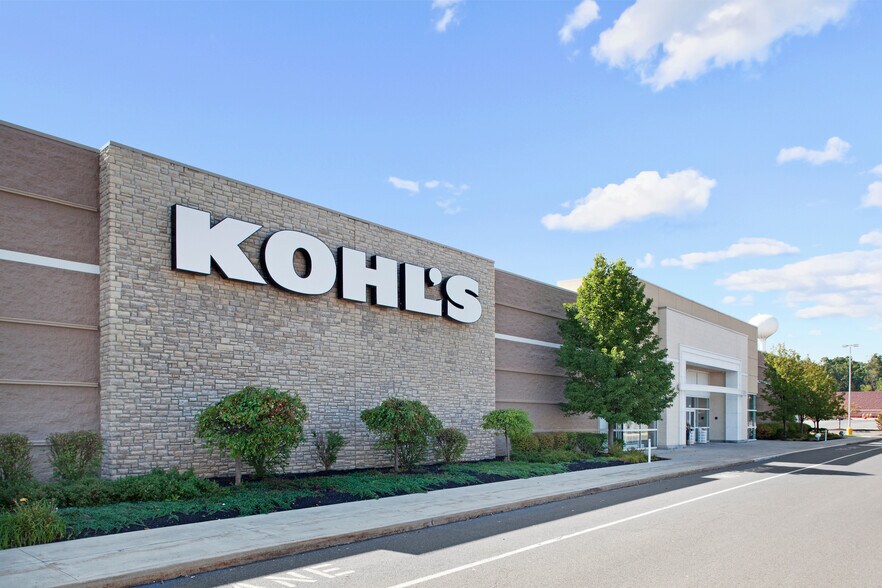 405 Marketplace Blvd, Selinsgrove, PA for sale - Building Photo - Image 1 of 1