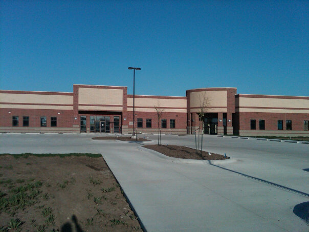 823 Park East Blvd, Lafayette, IN for lease - Building Photo - Image 1 of 5