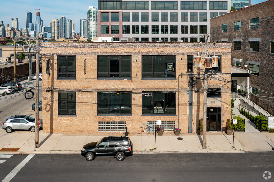 327 N Aberdeen St, Chicago, IL for lease - Aerial - Image 3 of 8