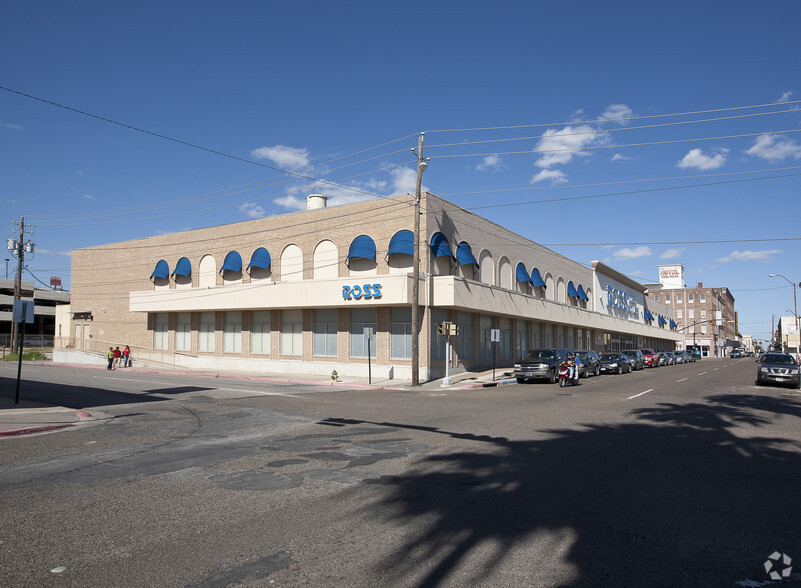 315 E 12th St, Brownsville, TX for lease - Building Photo - Image 2 of 8