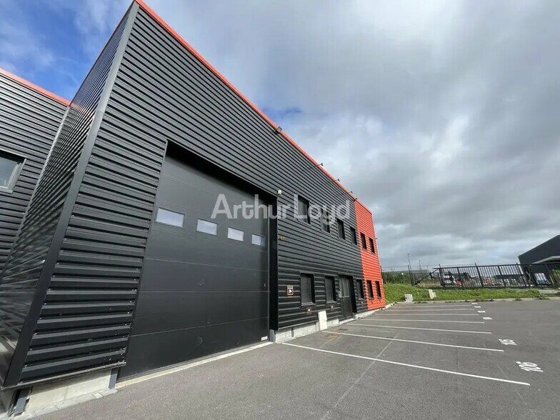 Flex in Cernay-lès-Reims for lease - Building Photo - Image 2 of 6