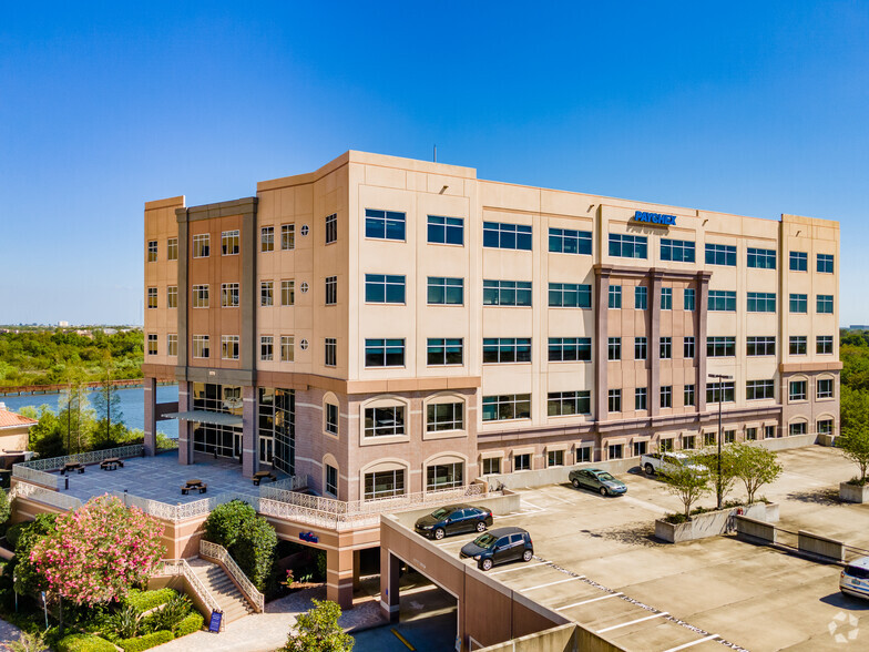 970 Lake Carillon Dr, Saint Petersburg, FL for sale - Building Photo - Image 1 of 1