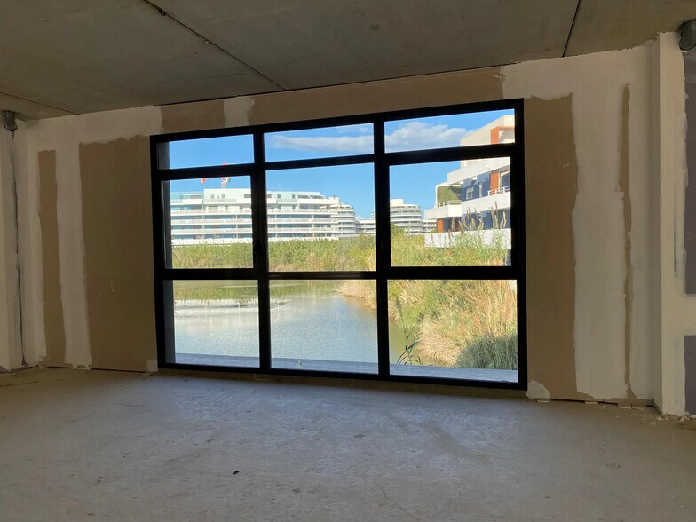 Flex in Canet-en-Roussillon for lease - Interior Photo - Image 2 of 6