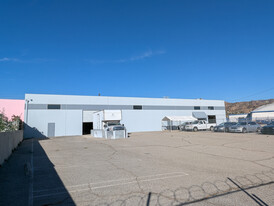 10625 Cohasset St, Sun Valley CA - Warehouse