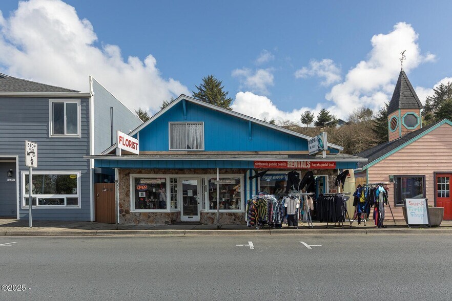 205 SW Highway 101, Waldport, OR for sale - Primary Photo - Image 1 of 1