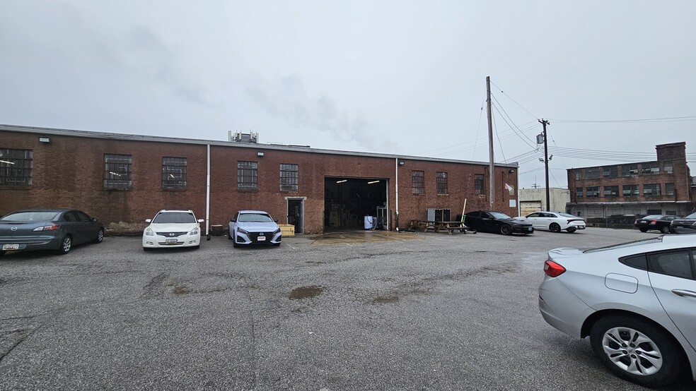 1820 Worcester St, Baltimore, MD for lease - Building Photo - Image 3 of 10