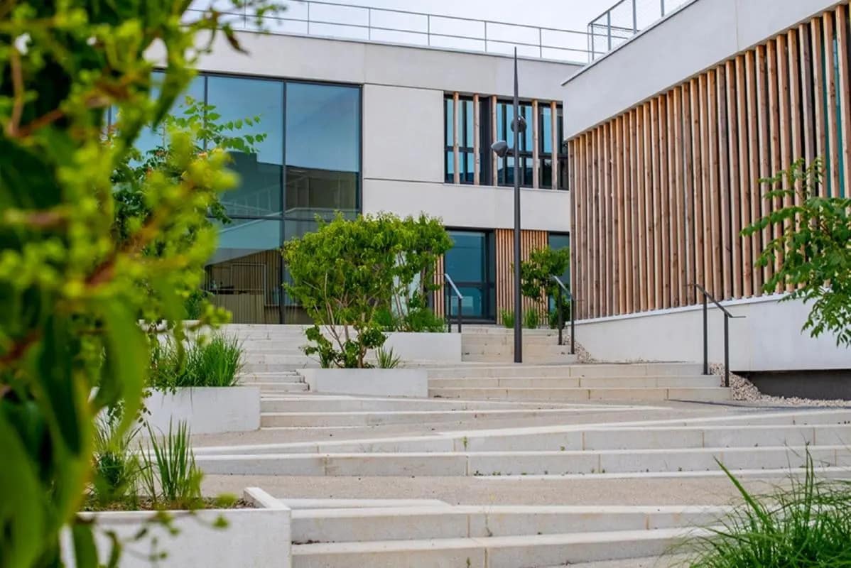 Office in Rouen for lease Building Photo- Image 1 of 6