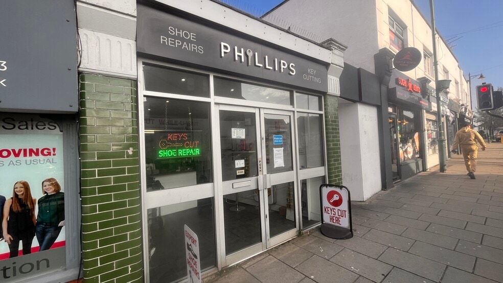 1 Eastwood Rd, Rayleigh for lease - Building Photo - Image 2 of 2