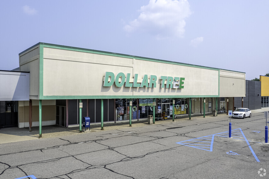 30700-30850 Schoenherr Rd, Warren, MI for lease - Building Photo - Image 1 of 5