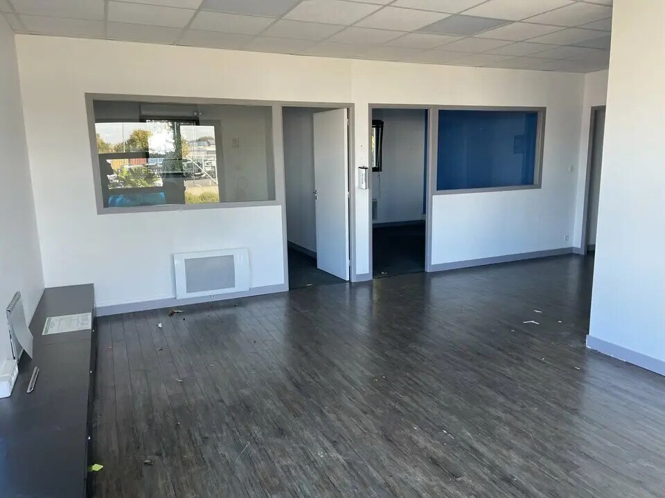 Flex in Gouesnou for lease Interior Photo- Image 1 of 7