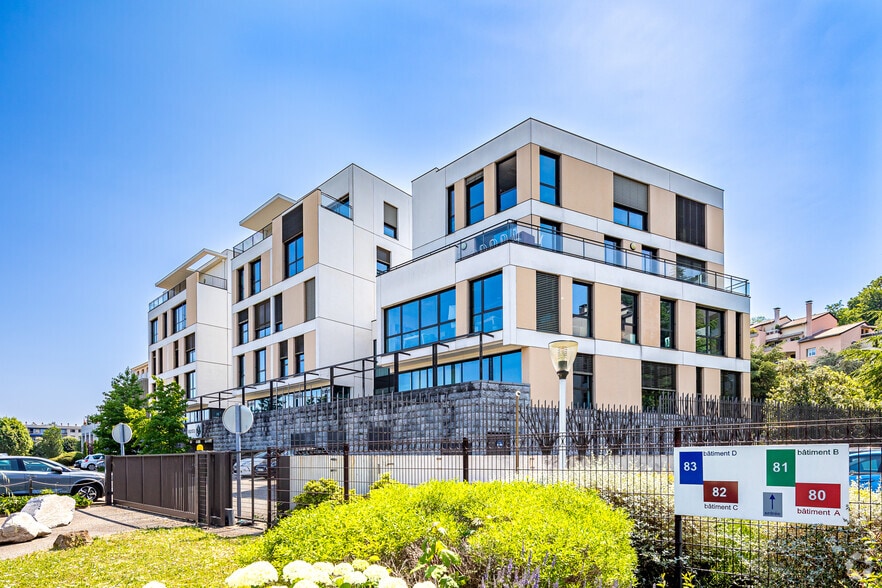 Office in Lyon for lease - Primary Photo - Image 1 of 2