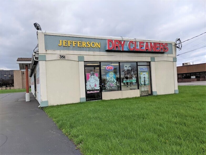 351 Jefferson Rd, Rochester, NY 14623 Retail for Sale