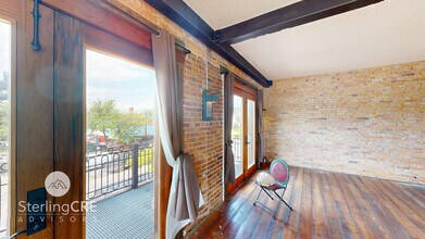 424 N Higgins Ave, Missoula, MT for sale Interior Photo- Image 1 of 7