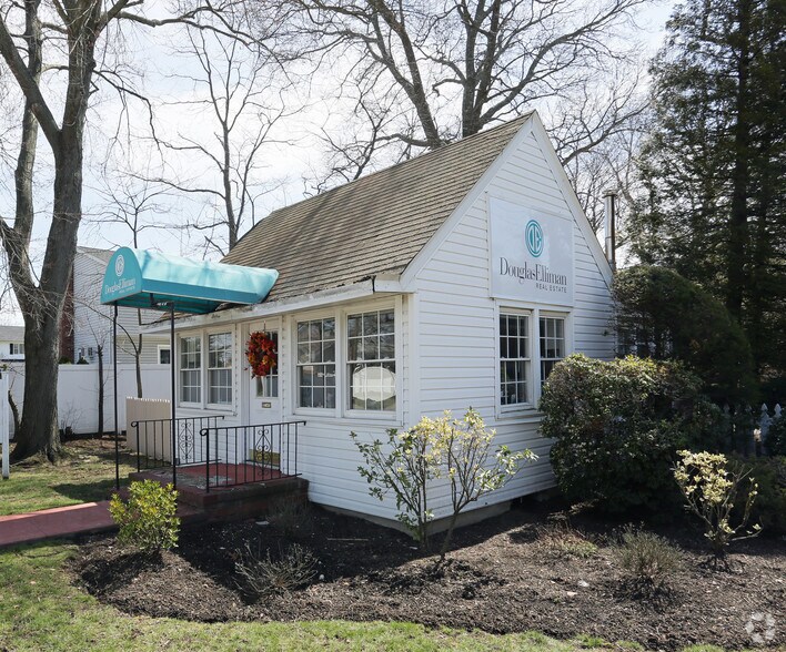 4804 Merrick Rd, Massapequa, NY for sale - Primary Photo - Image 1 of 1