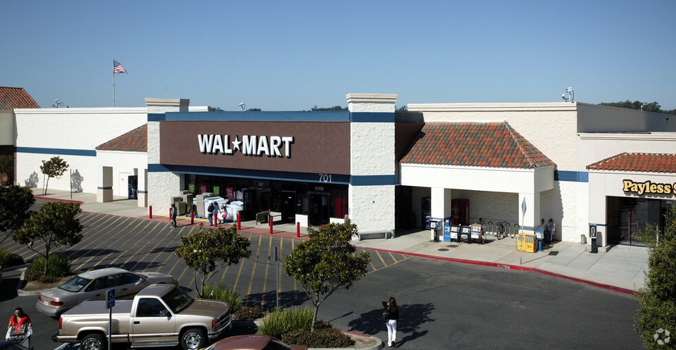 525-663 W Central Ave, Lompoc, CA for lease - Building Photo - Image 2 of 8