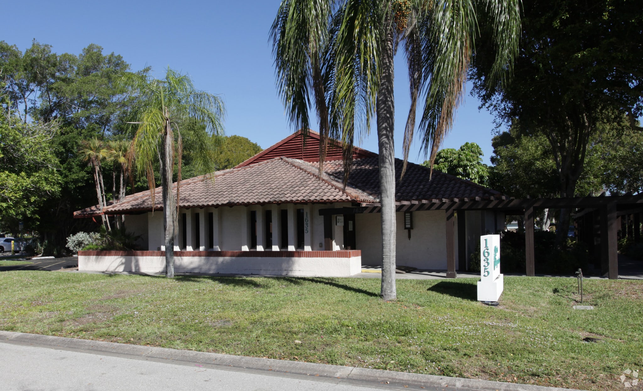 1635 Medical Ln, Fort Myers, FL for sale Building Photo- Image 1 of 1