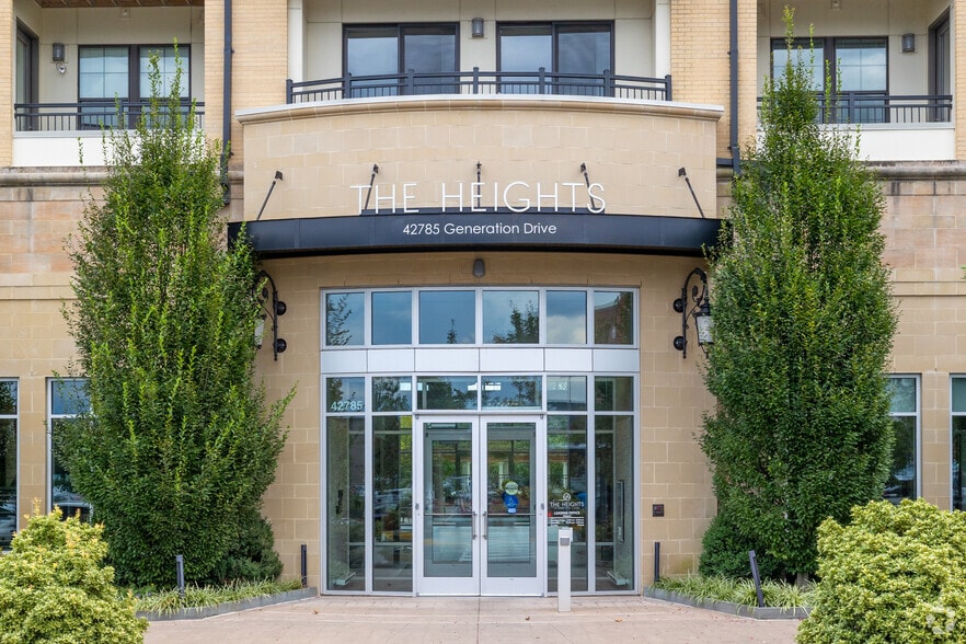 42775 Generation Dr, Ashburn, VA for lease - Building Photo - Image 3 of 29