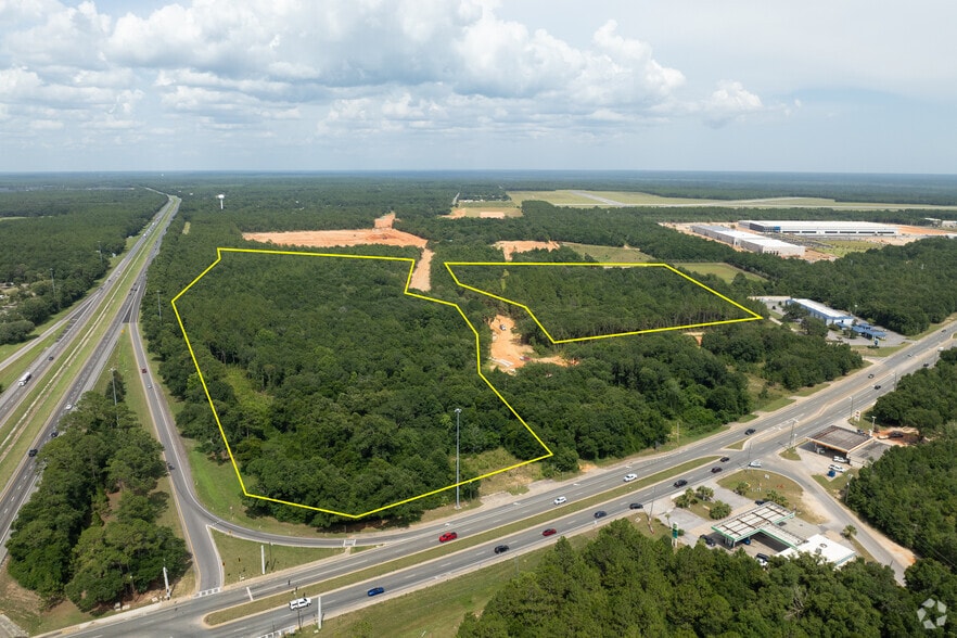 RaceTrac Portfolio portfolio of 10 properties for sale on LoopNet.com - Building Photo - Image 1 of 19