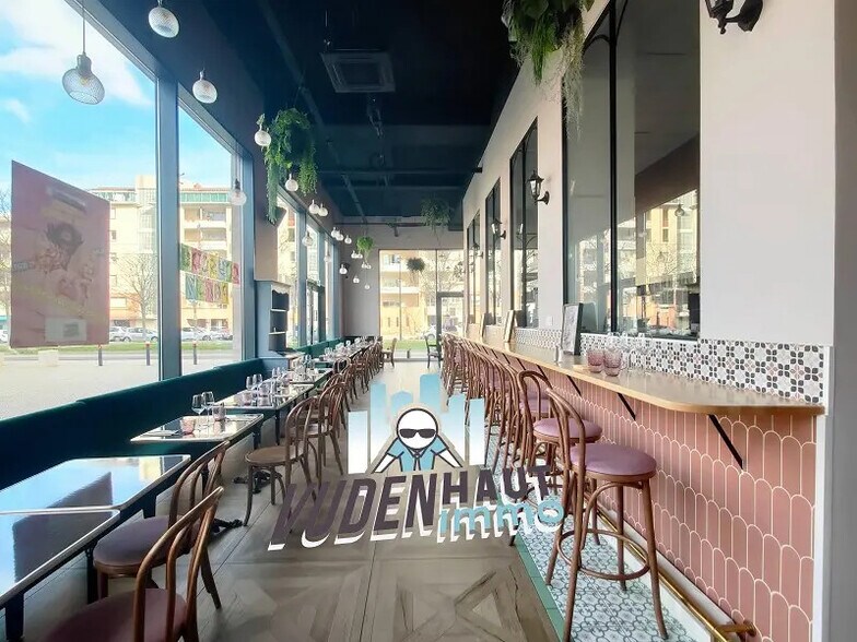 Retail in Toulouse for sale - Building Photo - Image 3 of 9