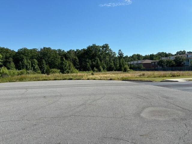 10705 Burkhalter Haas Dr, North Little Rock, AR for sale - Building Photo - Image 2 of 4