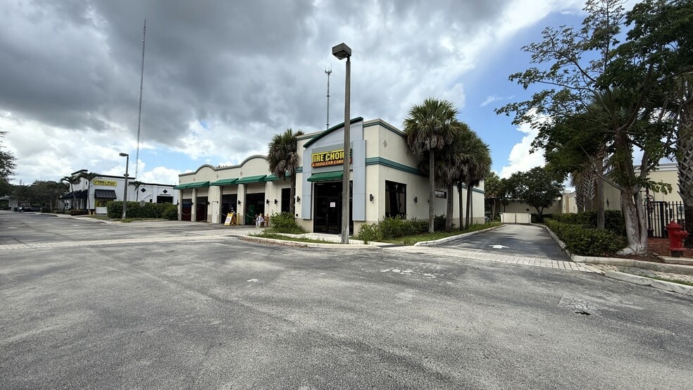 5865 State Road 7, Lake Worth, FL for sale - Building Photo - Image 3 of 7