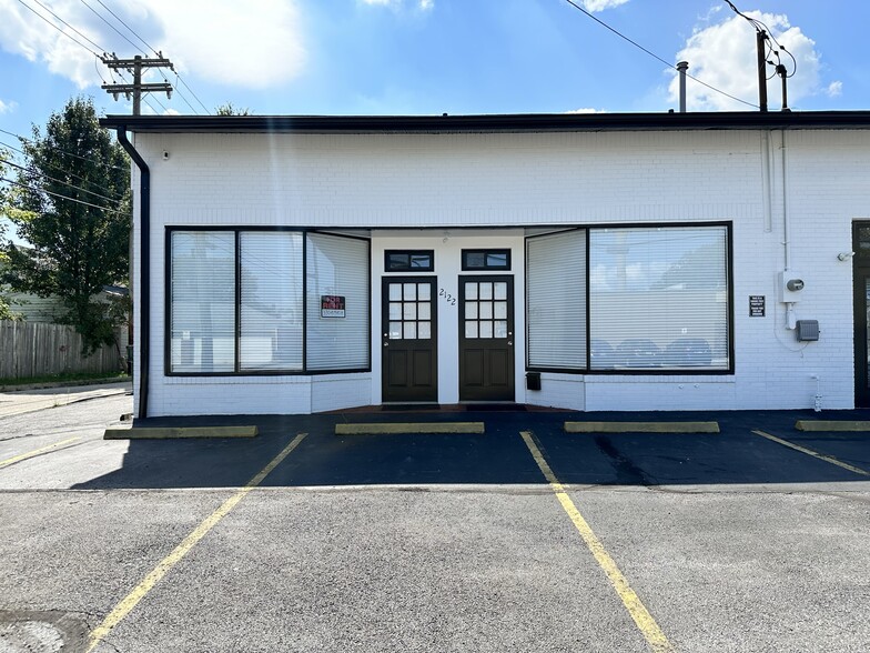 2122 Phelps Ave, Cuyahoga Falls, OH for lease - Building Photo - Image 2 of 17