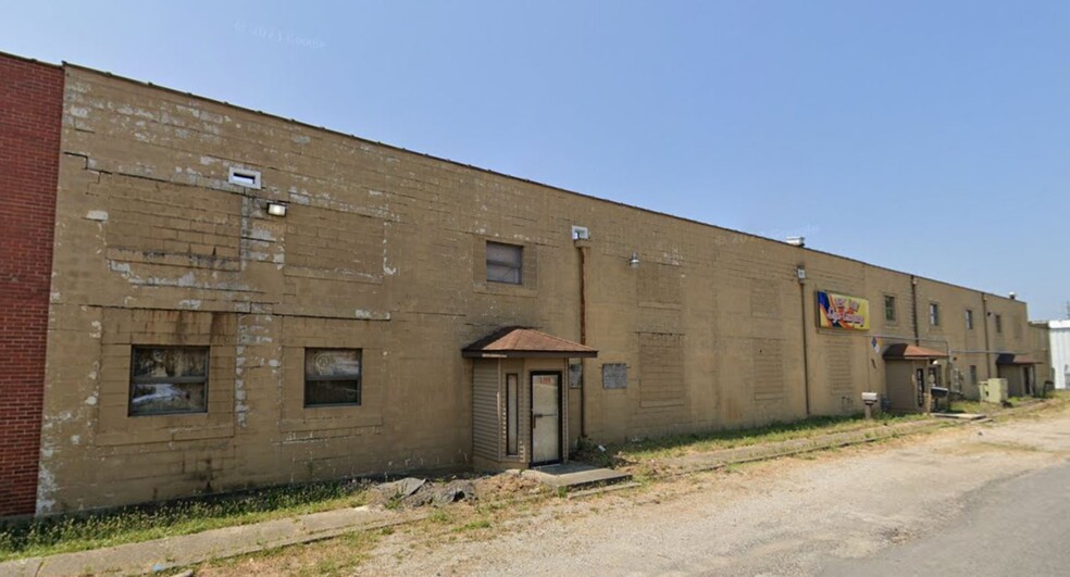 1104 W Reynolds St, Springfield, IL for lease - Primary Photo - Image 1 of 1