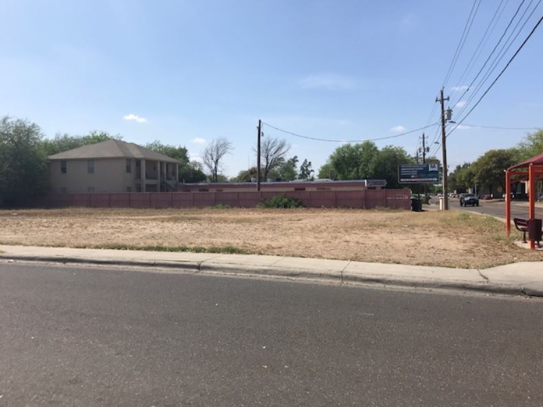 101 W Hillside Rd, Laredo, TX for sale Primary Photo- Image 1 of 1