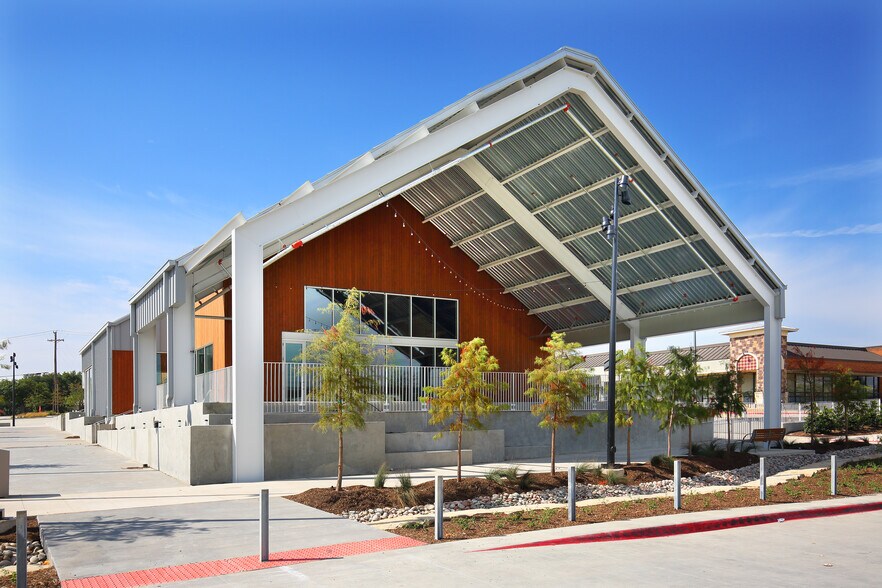 1717 E Spring Creek Pky, Plano, TX for lease - Building Photo - Image 1 of 8