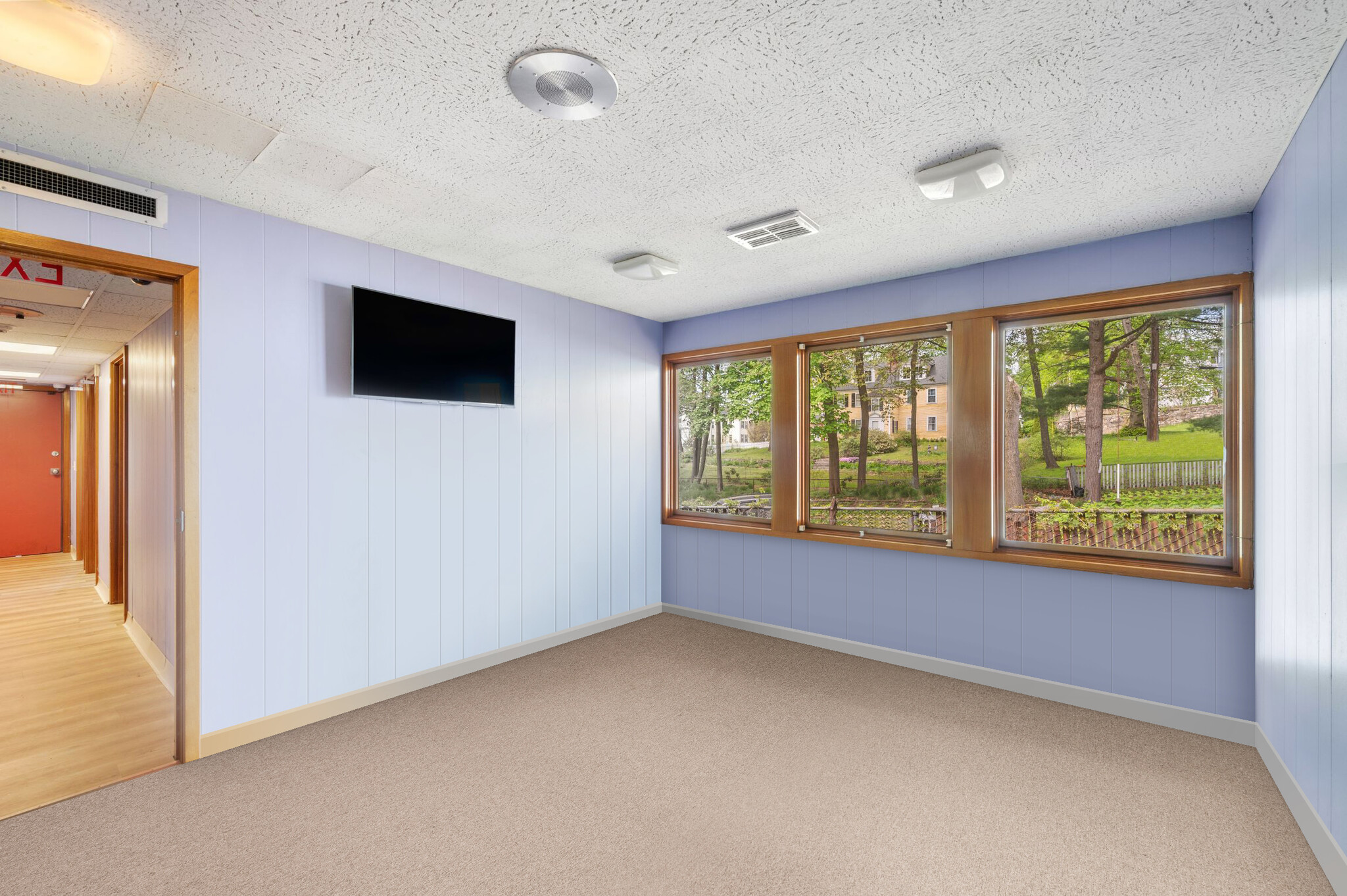 130 Lincoln St, Worcester, MA for lease Interior Photo- Image 1 of 2