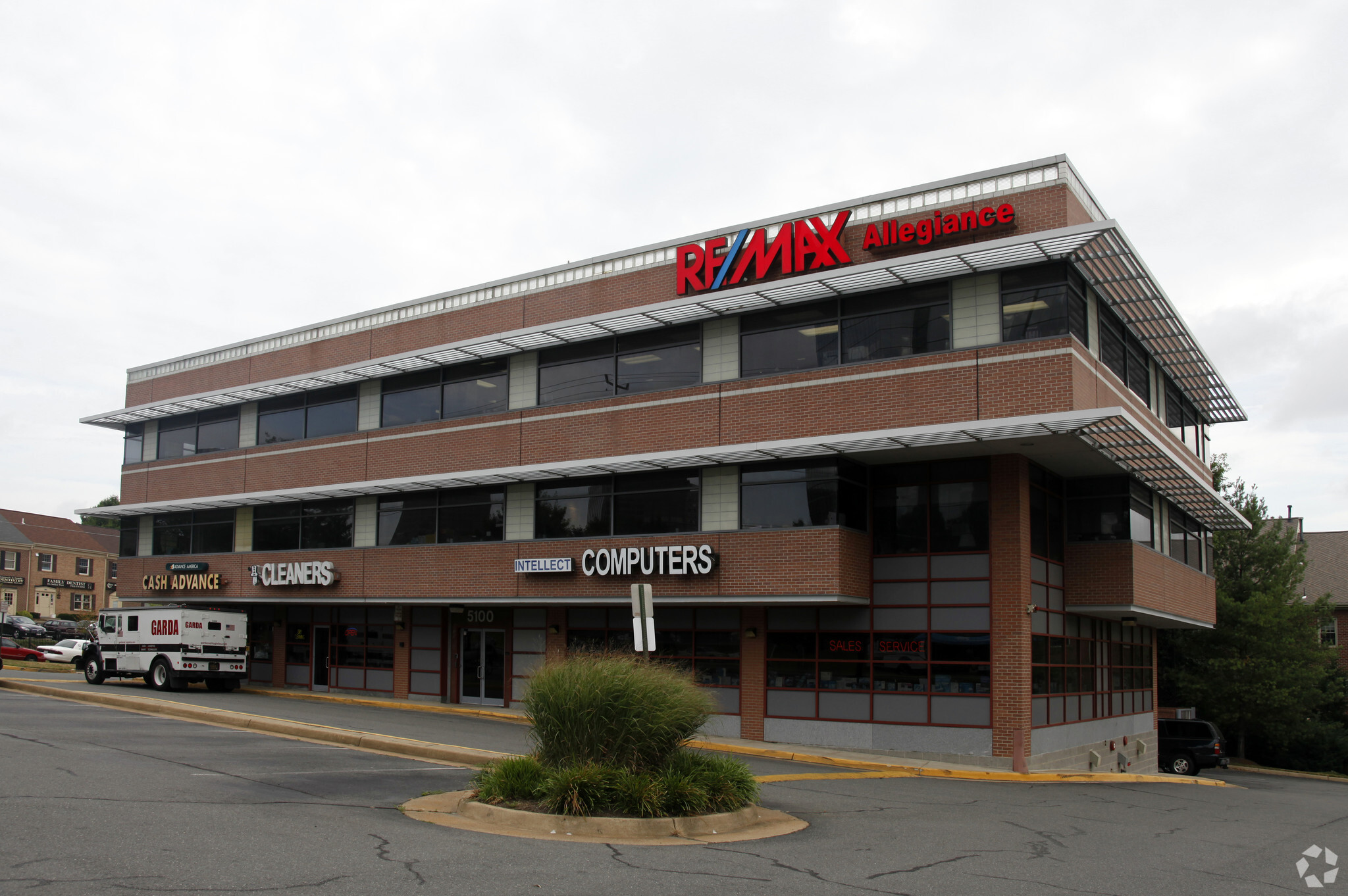 5100 Leesburg Pike, Falls Church, VA for lease Building Photo- Image 1 of 5